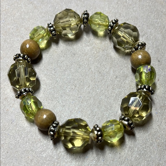 Yellow Beaded Bracelet - Picture 3 of 3